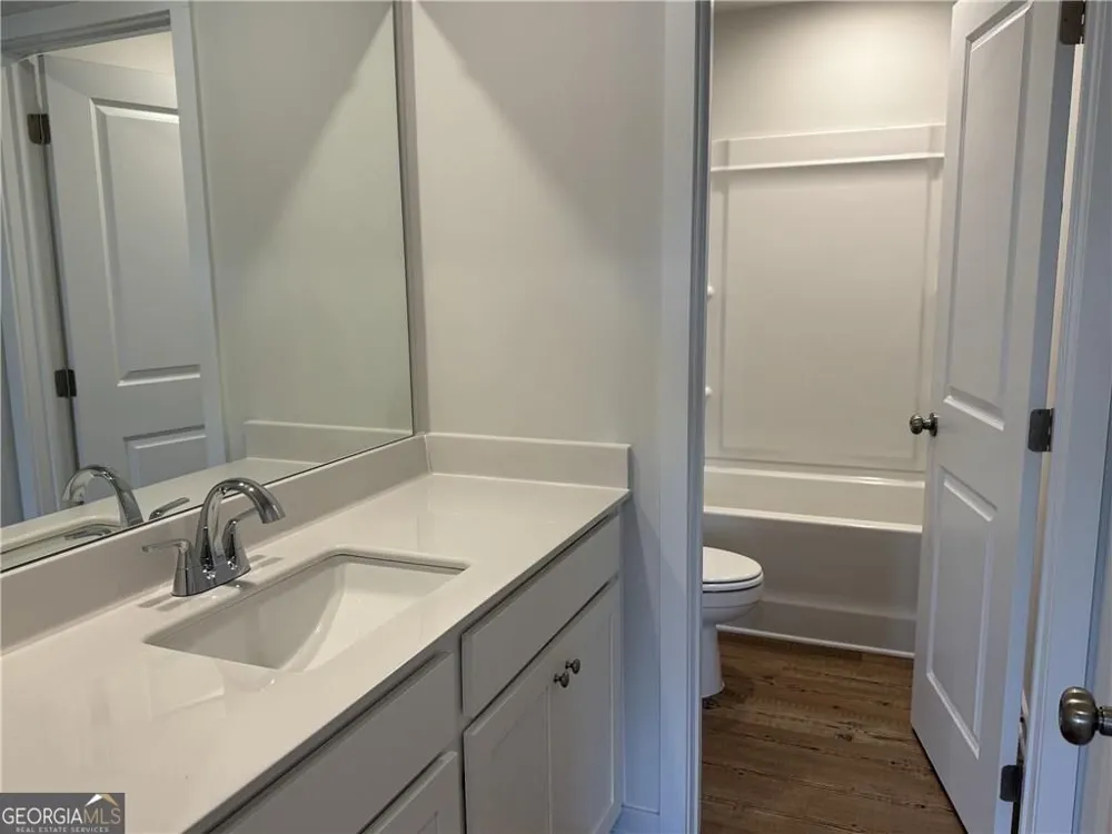 25 Whispering Oak WAY Dallas, GA 30157