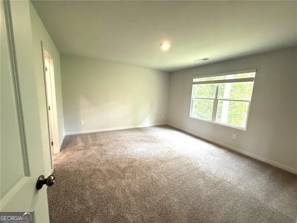 25 Whispering Oak WAY Dallas, GA 30157