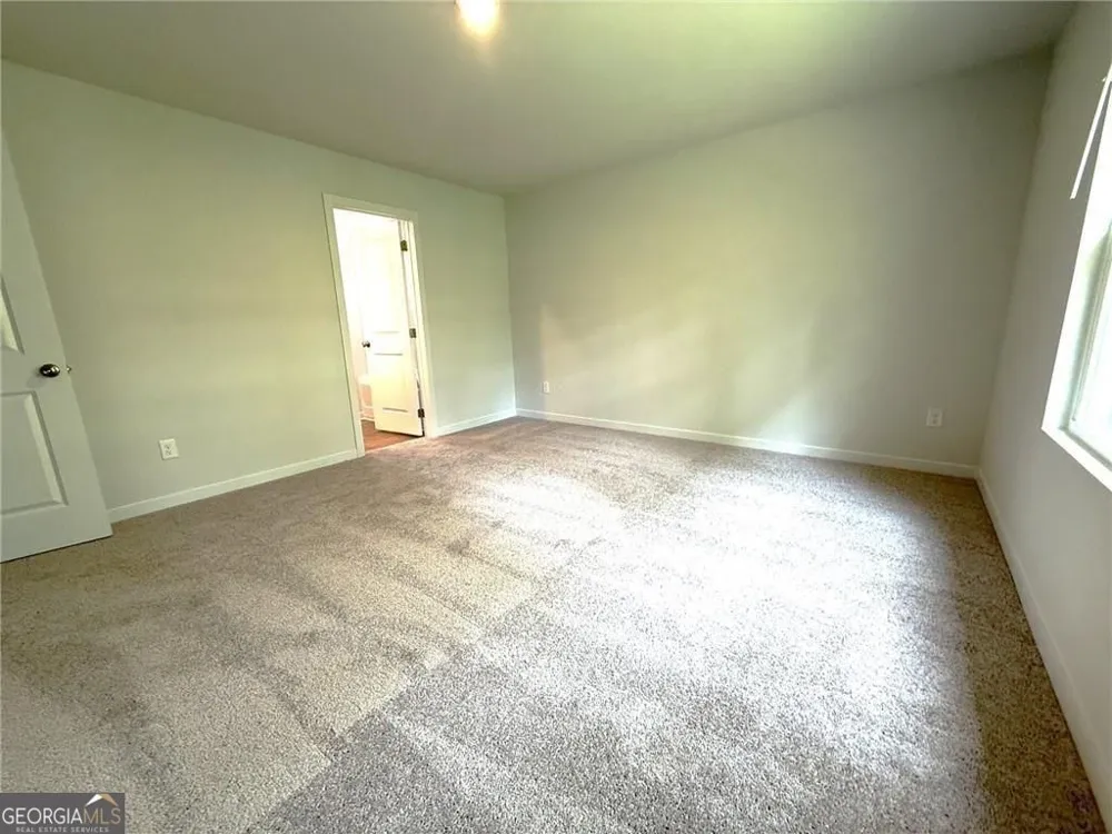 25 Whispering Oak WAY Dallas, GA 30157