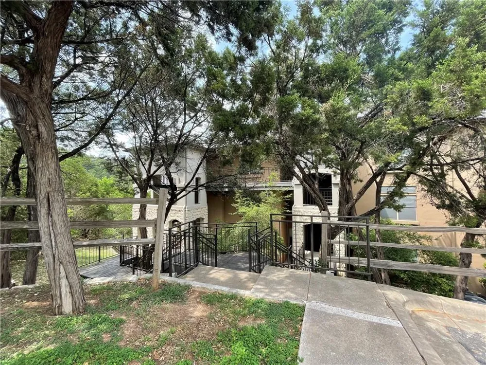 6000 Shepherd Mountain Cove #1902 Austin, TX 78730