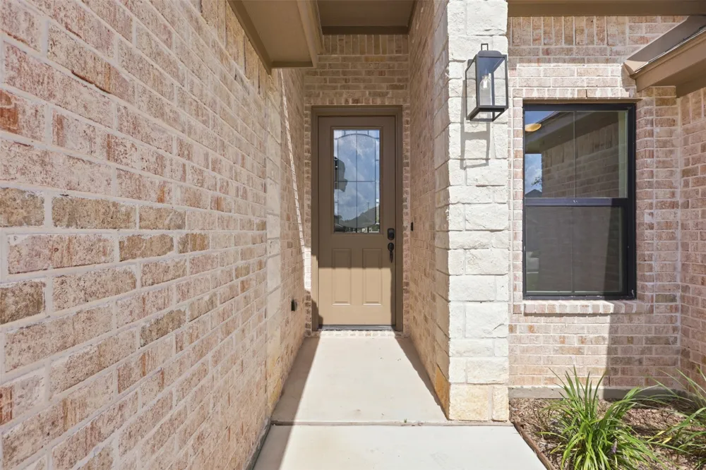 728 Raylan Street Springtown, TX 76082