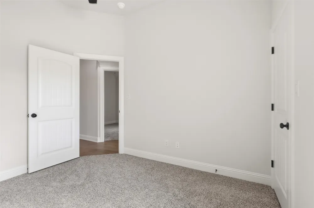 728 Raylan Street Springtown, TX 76082
