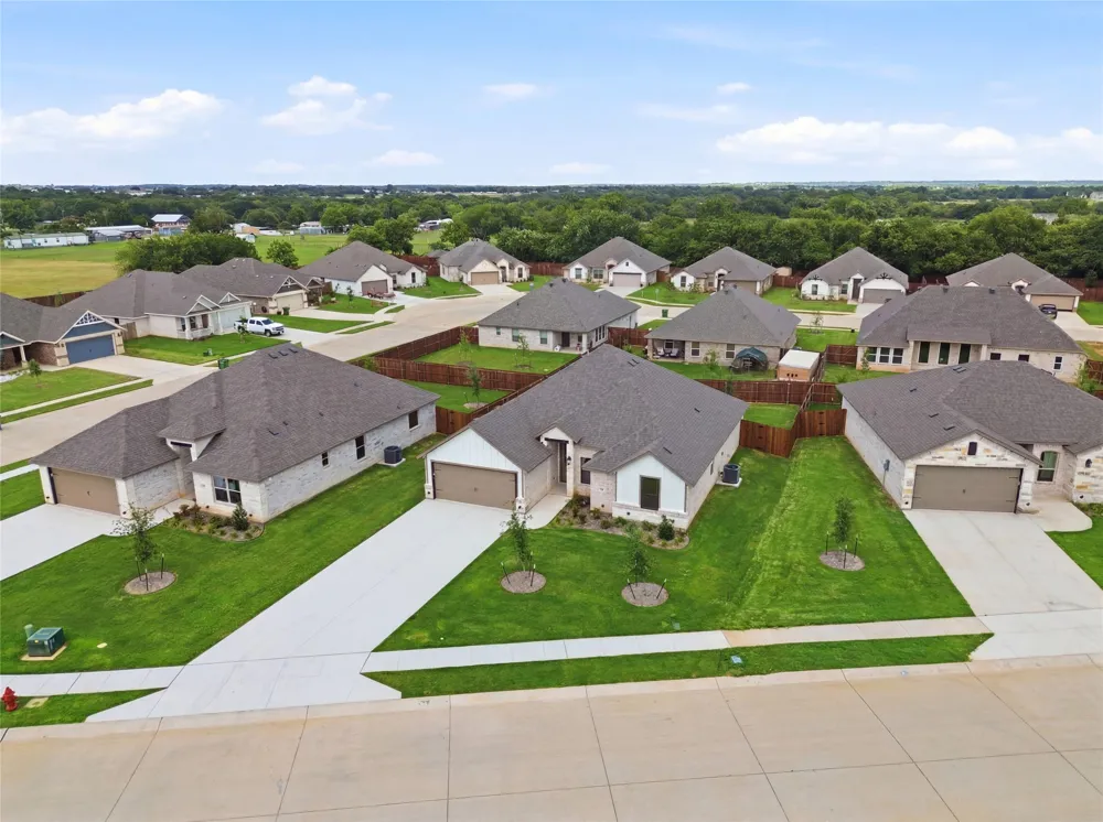 728 Raylan Street Springtown, TX 76082