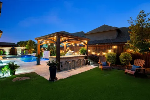 1405 Devonshire Drive