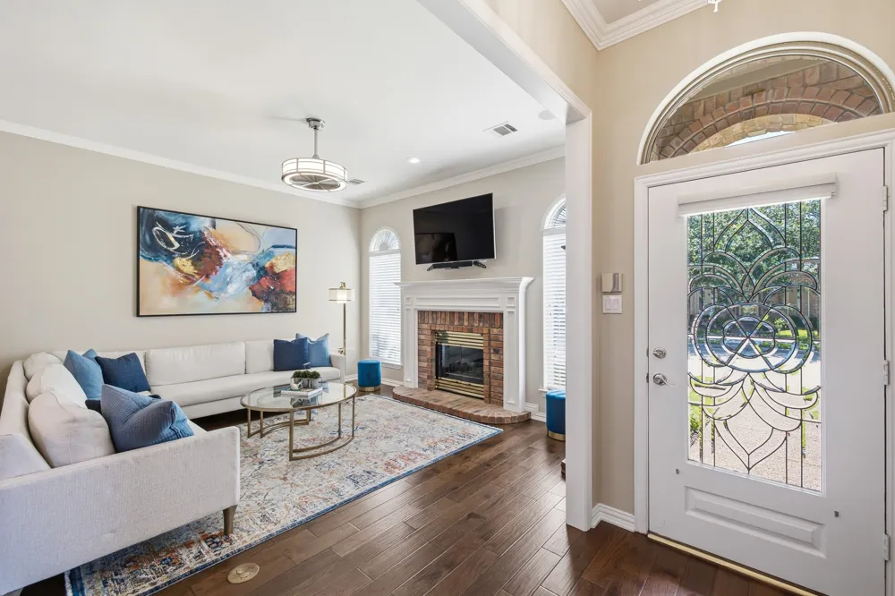 2224 Cachelle Court Bedford, TX 76021