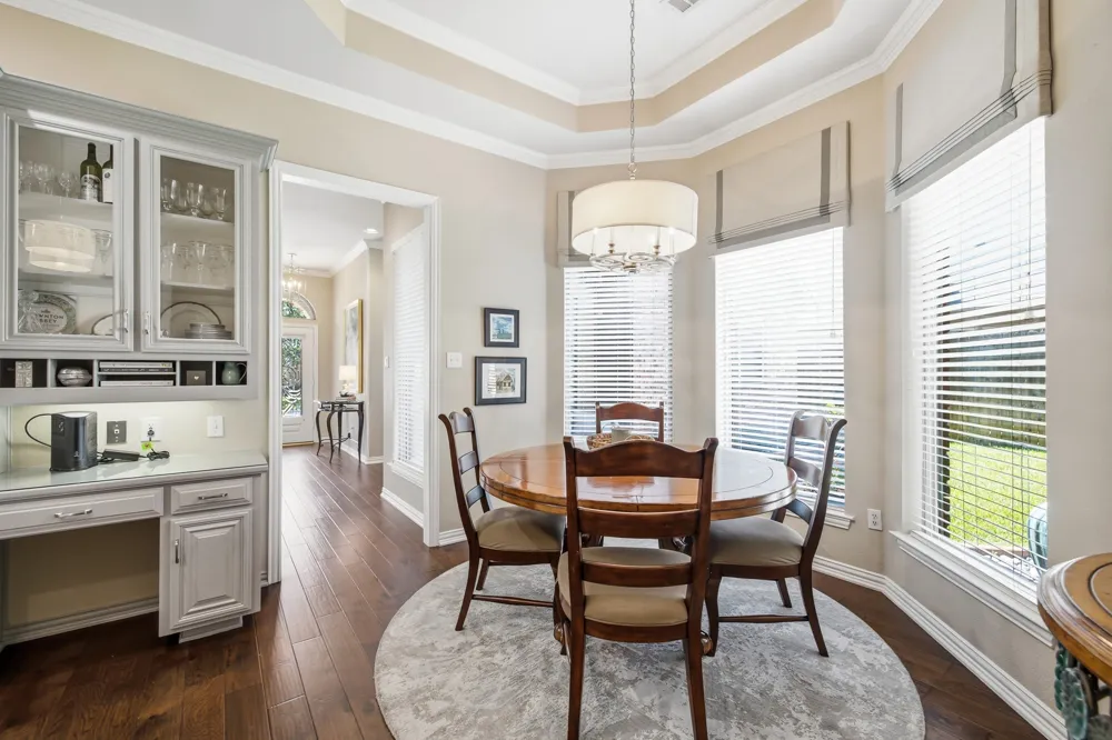 2224 Cachelle Court Bedford, TX 76021