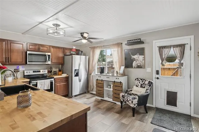 1874 Lanka Lane Colorado Springs, CO 80915