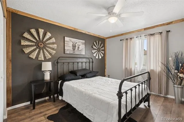 1874 Lanka Lane Colorado Springs, CO 80915