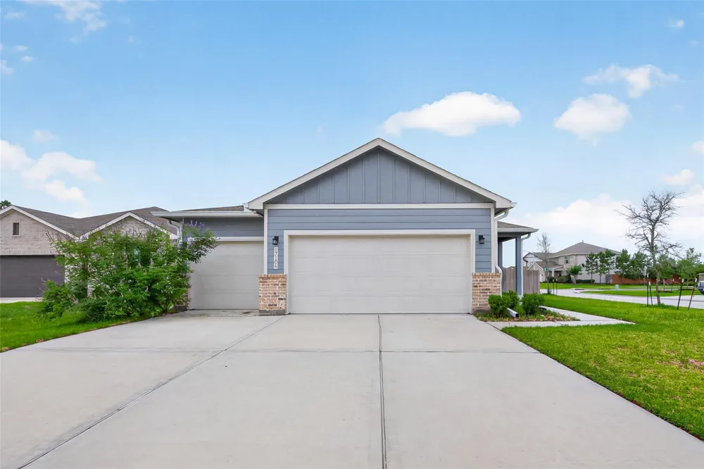 17104 Coulter Pine Court Conroe, TX 77302