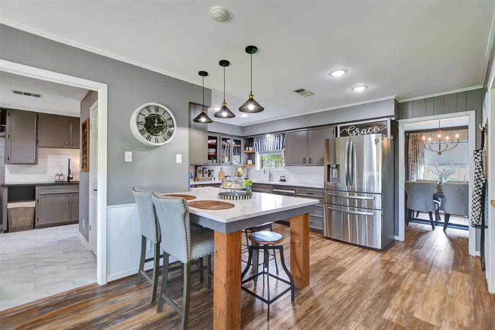 925 Standley Road Madisonville, TX 77864
