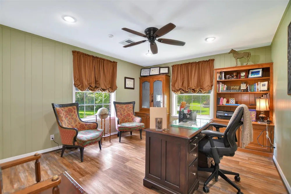 925 Standley Road Madisonville, TX 77864