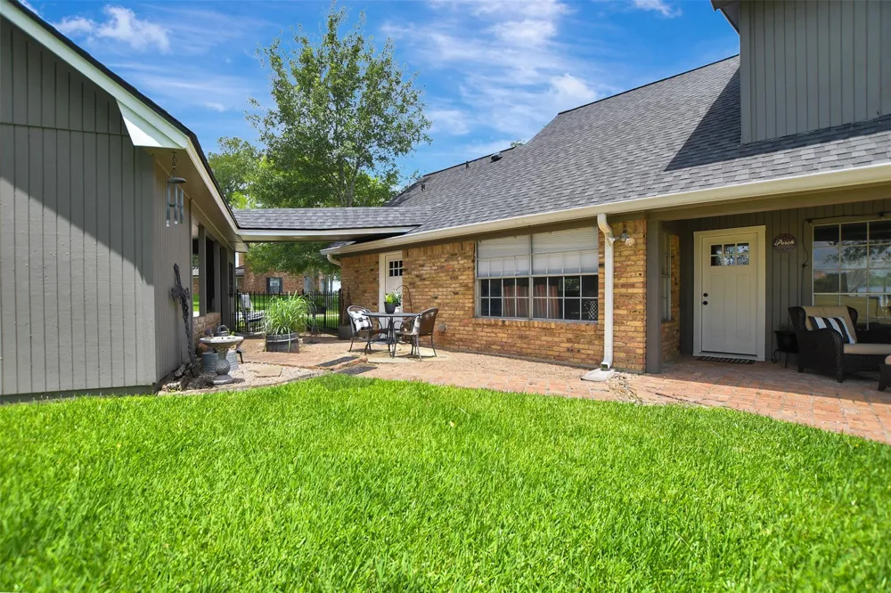 925 Standley Road Madisonville, TX 77864