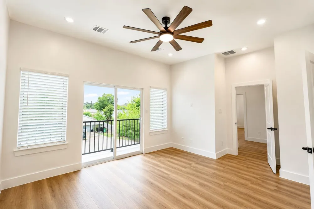 4618 Ward Street Houston, TX 77021