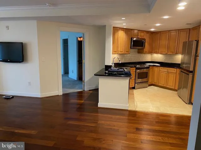 5 PARK PLACE #624 Annapolis, MD 21401