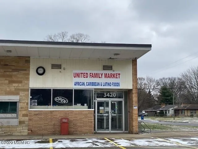 3420 E Main Street Kalamazoo, MI 49001