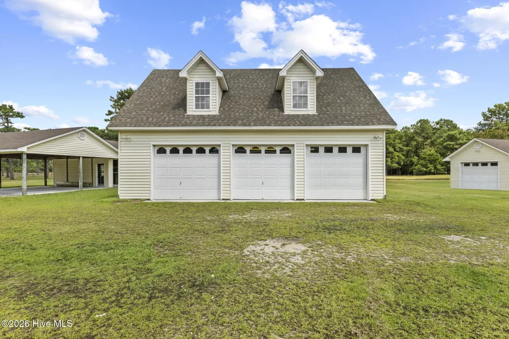 162 Griffith Road Hampstead, NC 28443