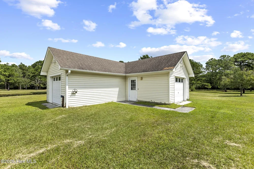 162 Griffith Road Hampstead, NC 28443