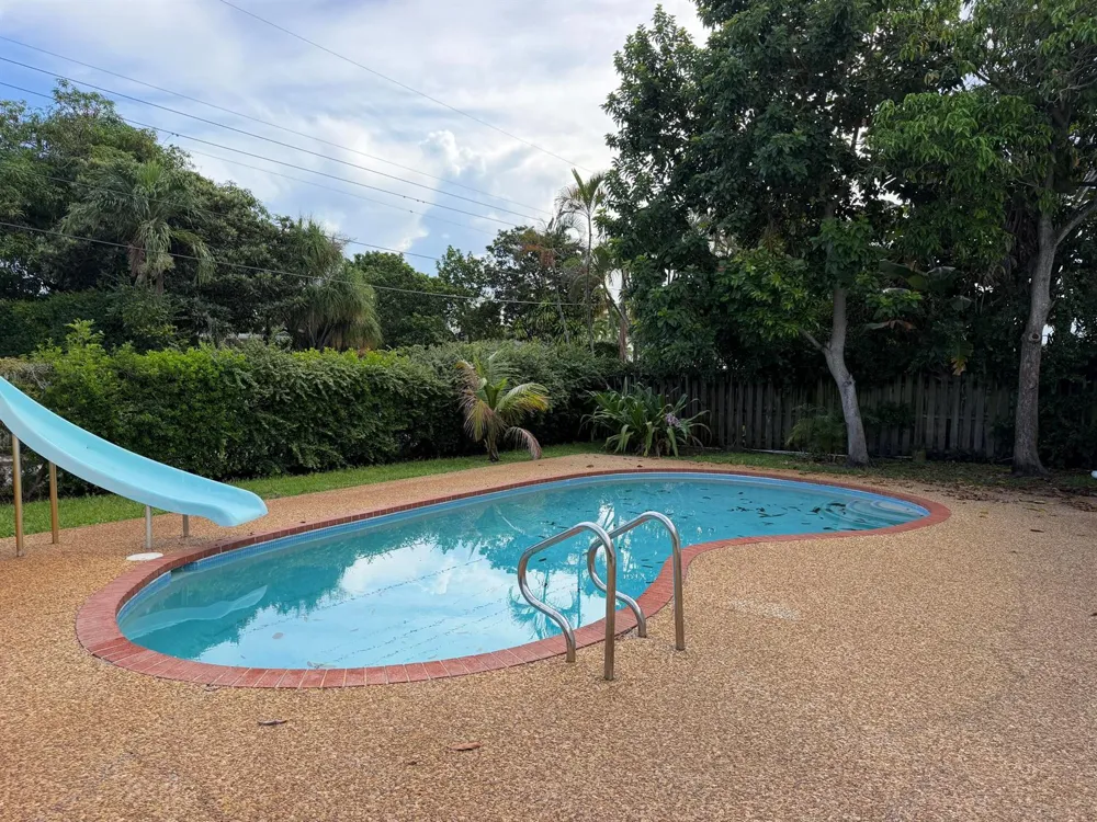 5501 MONROE STREET Hollywood, FL 33021
