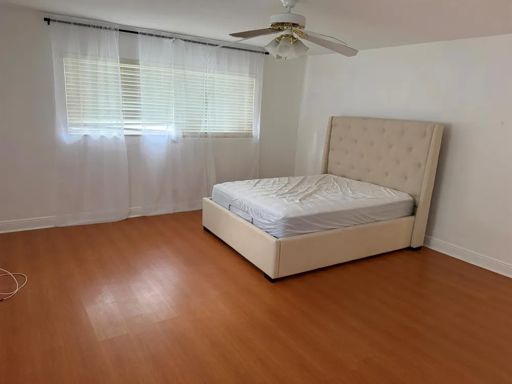 5501 MONROE STREET Hollywood, FL 33021