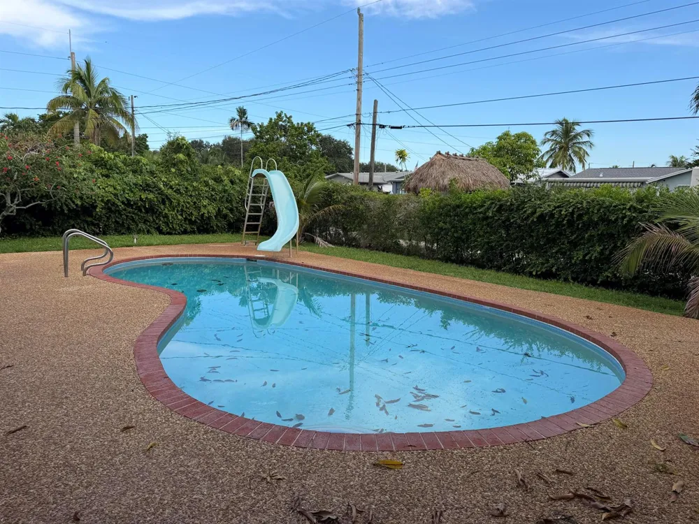 5501 MONROE STREET Hollywood, FL 33021