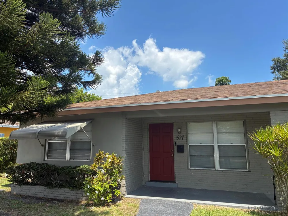 517 Silver Beach Road Lake Park, FL 33403