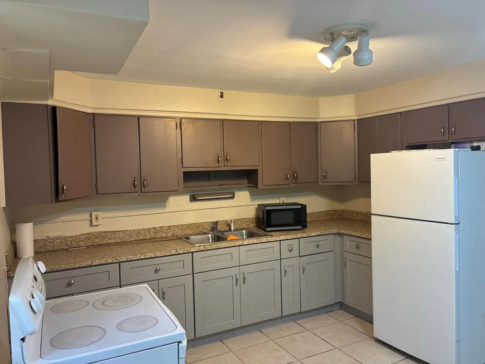 517 Silver Beach Road Lake Park, FL 33403