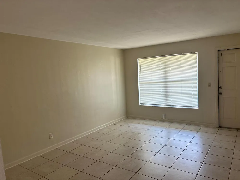 517 Silver Beach Road Lake Park, FL 33403