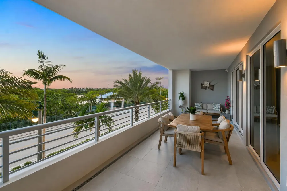 1 S COASTAL WAY #202 Jupiter, FL 33477