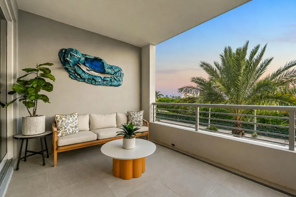 1 S COASTAL WAY #202 Jupiter, FL 33477