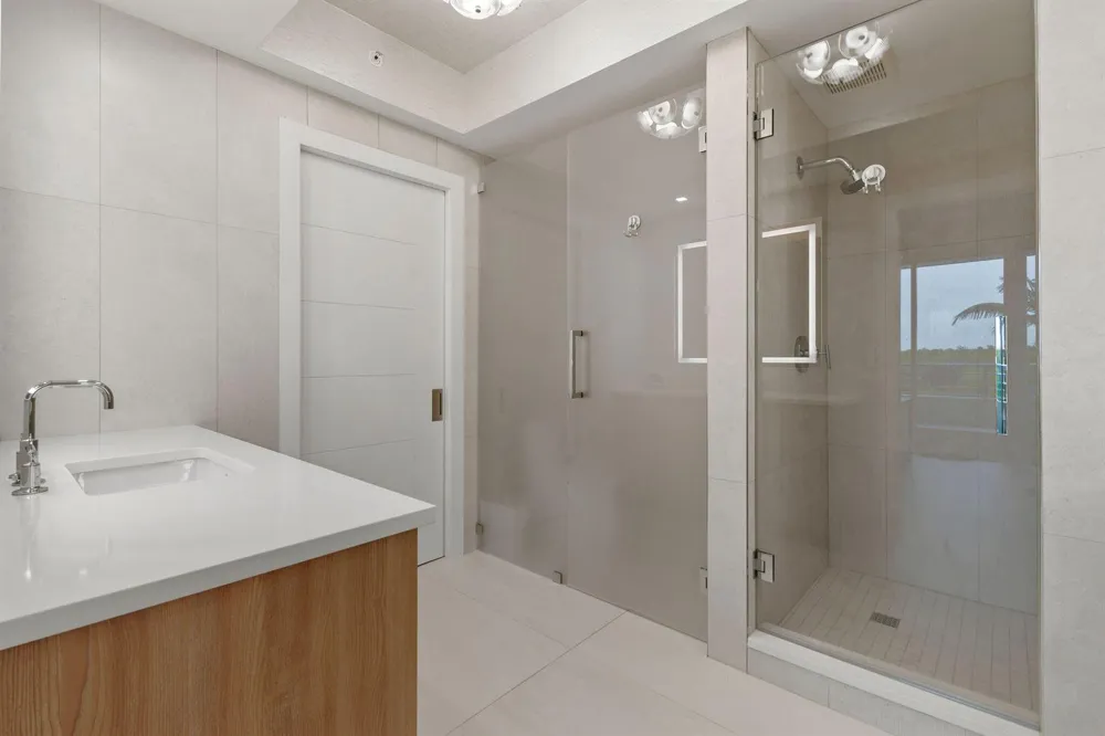 1 S COASTAL WAY #202 Jupiter, FL 33477