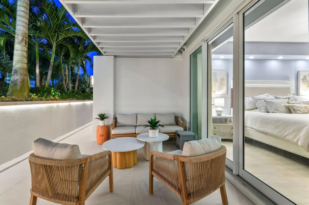 1 S COASTAL WAY #202 Jupiter, FL 33477