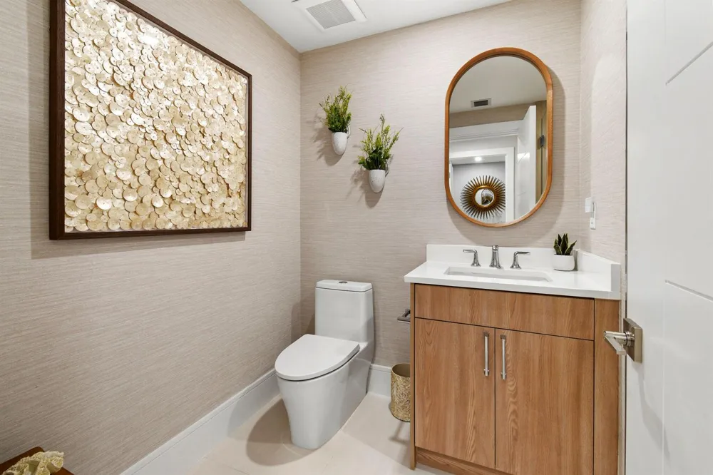 1 S COASTAL WAY #202 Jupiter, FL 33477