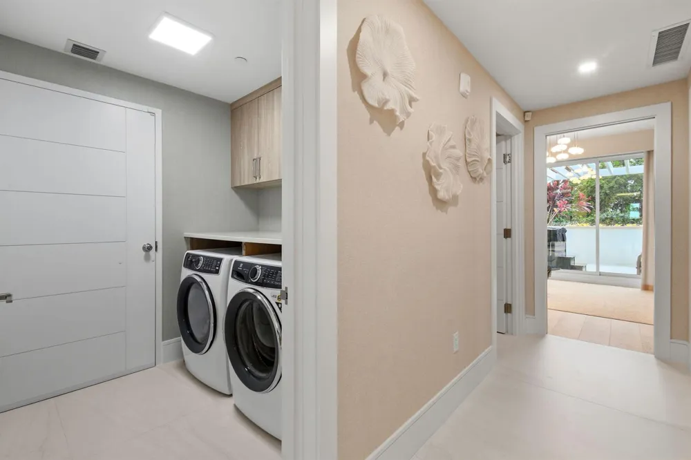 1 S COASTAL WAY #202 Jupiter, FL 33477