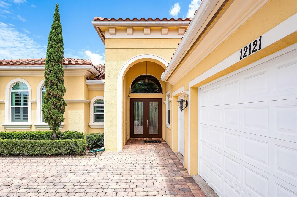 12121 Sunnydale Drive Wellington, FL 33414