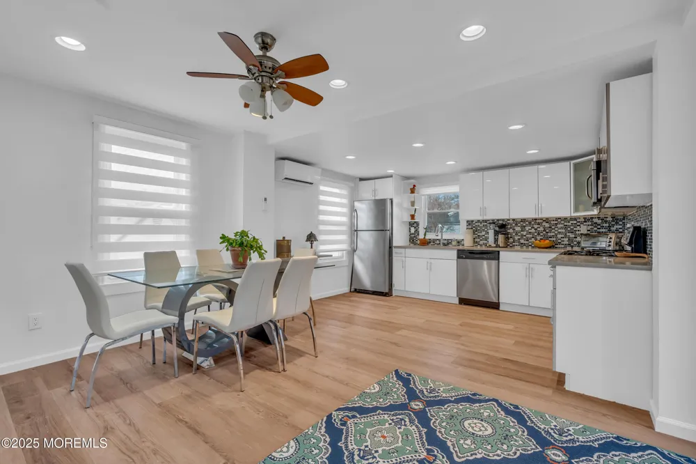323 Roosevelt Avenue Oakhurst, NJ 07755