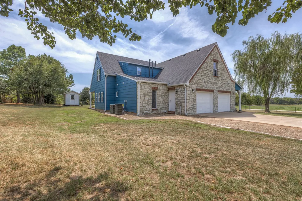 19923 W 80th Street Haskell, OK 74436