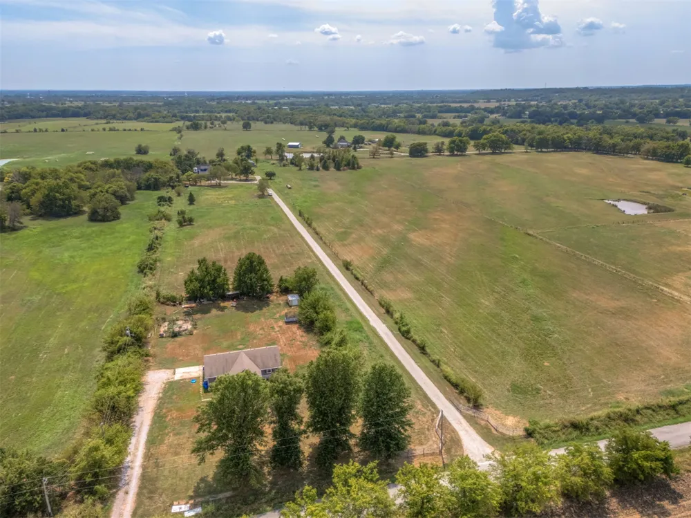 19923 W 80th Street Haskell, OK 74436