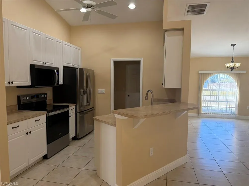 2553 NW 21st Avenue Cape Coral, FL 33993