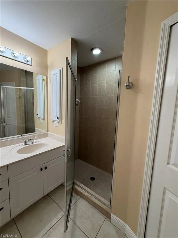 2553 NW 21st Avenue Cape Coral, FL 33993