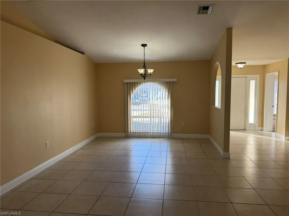 2553 NW 21st Avenue Cape Coral, FL 33993