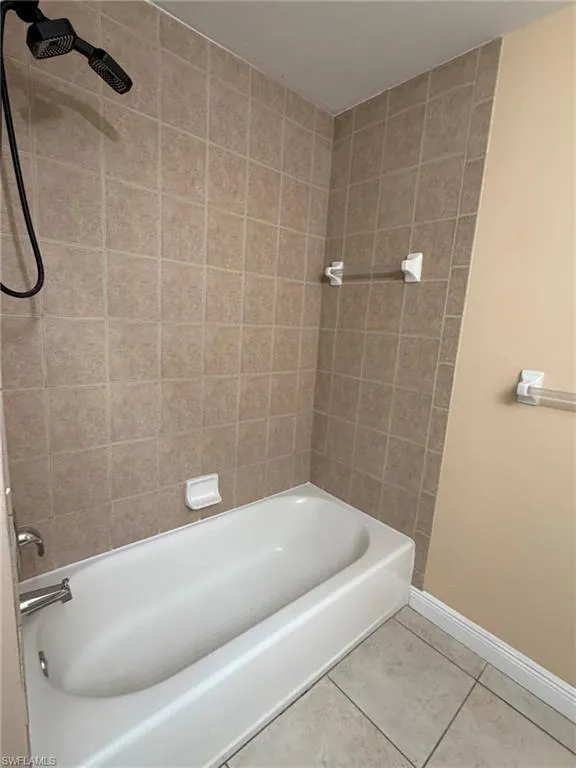 2553 NW 21st Avenue Cape Coral, FL 33993