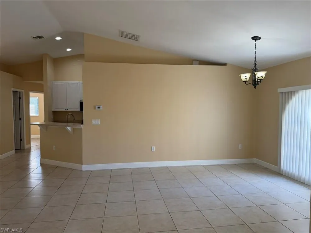 2553 NW 21st Avenue Cape Coral, FL 33993
