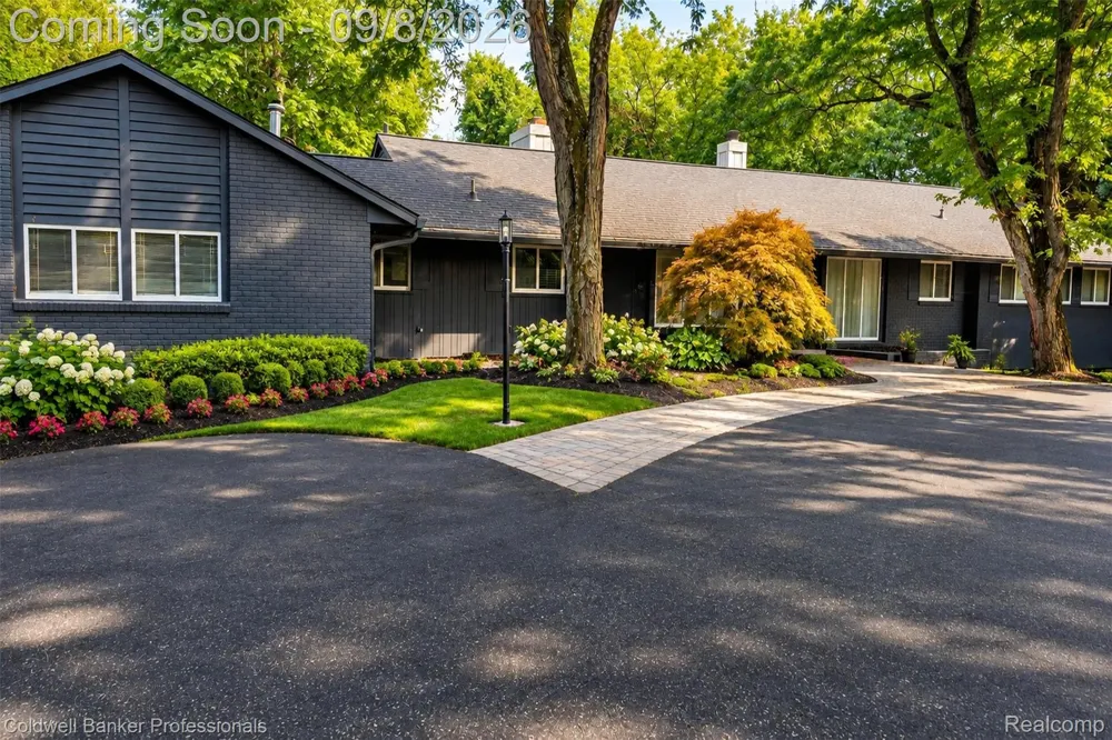 4121 ECHO ROAD Bloomfield Charter Township, MI 48302