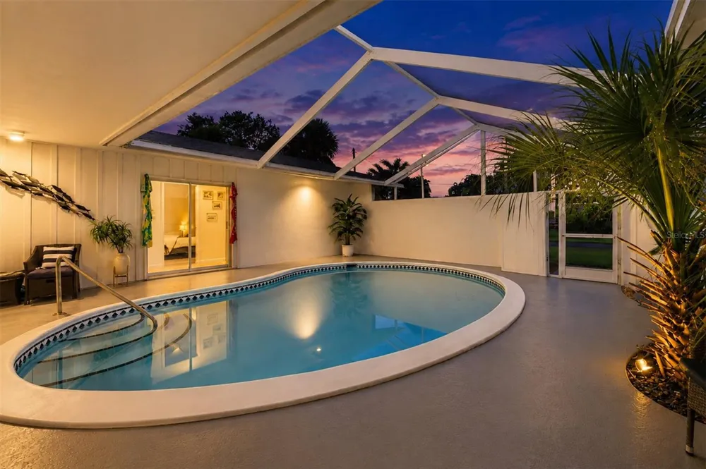1761 SANDALWOOD DRIVE Sarasota, FL 34231