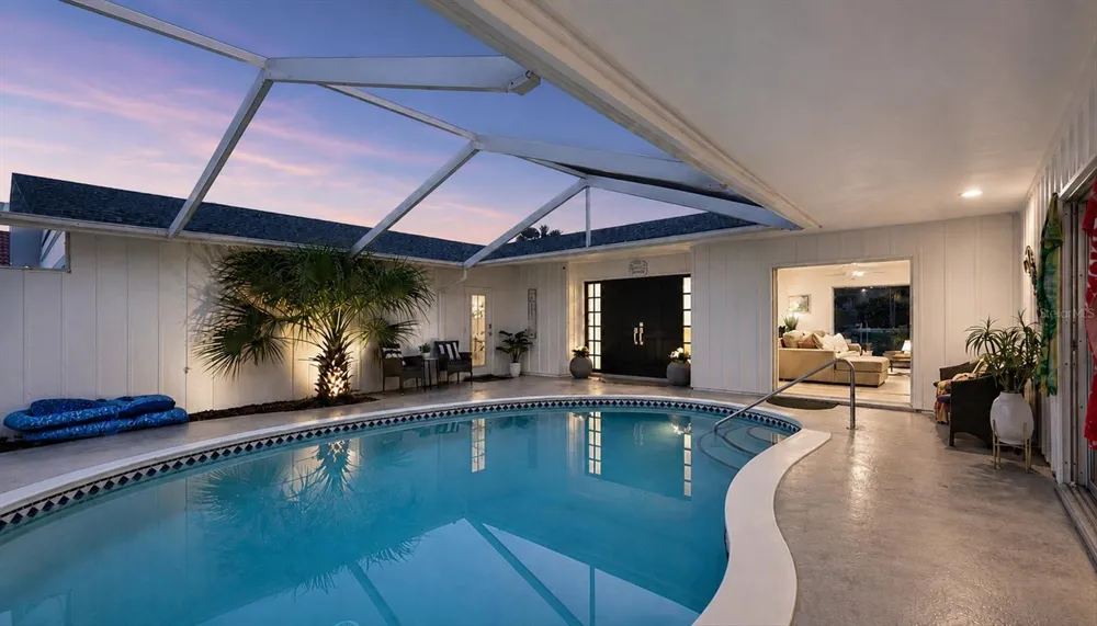 1761 SANDALWOOD DRIVE Sarasota, FL 34231