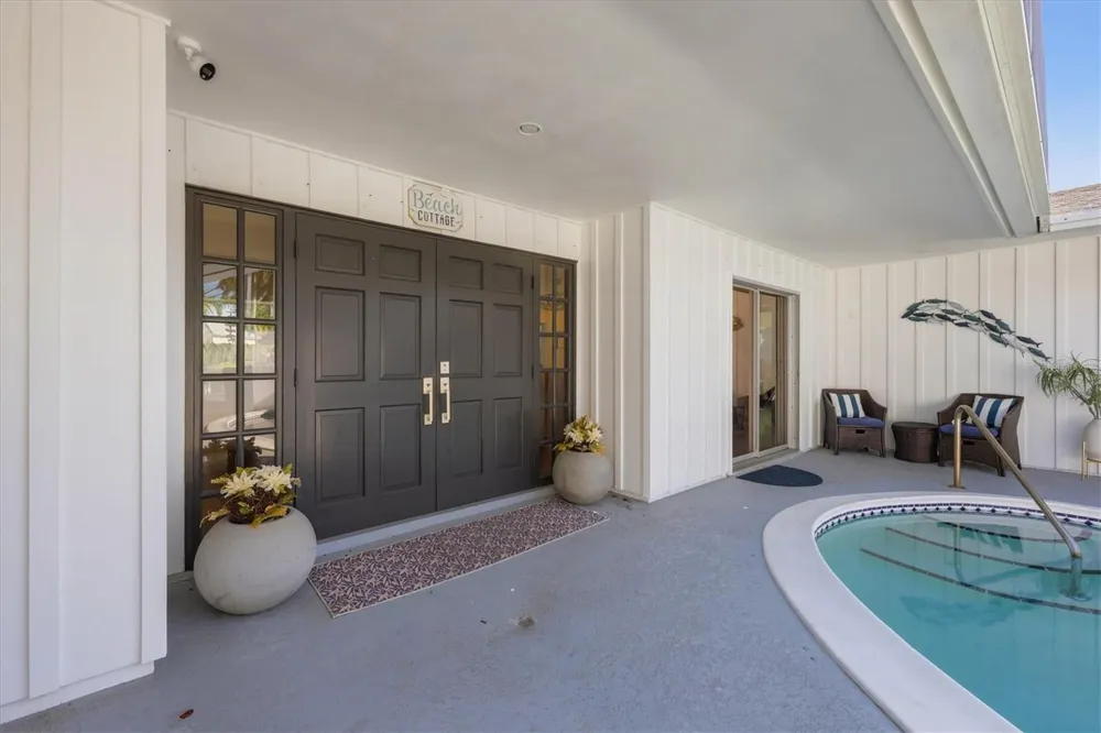 1761 SANDALWOOD DRIVE Sarasota, FL 34231