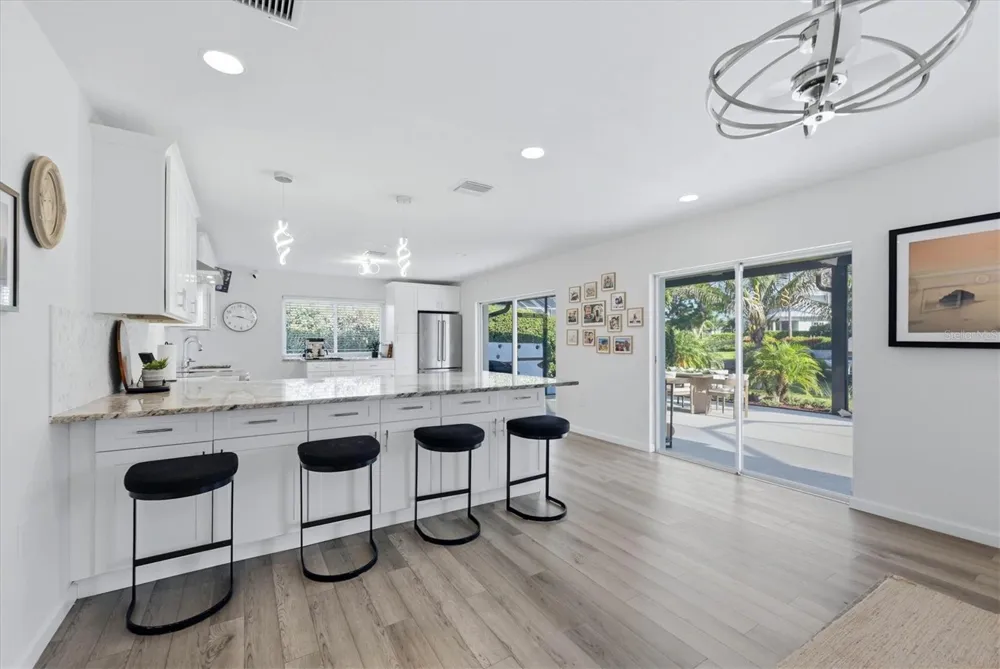 1761 SANDALWOOD DRIVE Sarasota, FL 34231