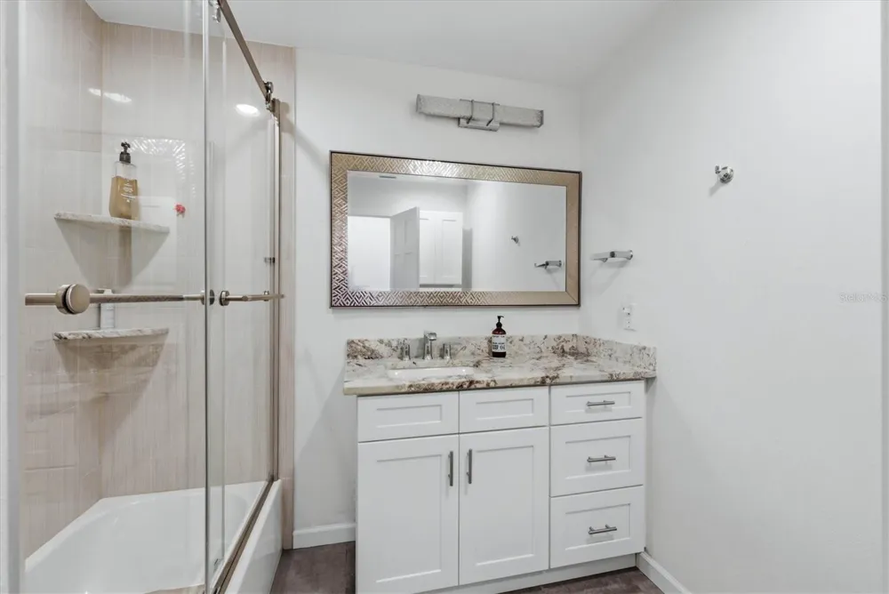 1761 SANDALWOOD DRIVE Sarasota, FL 34231
