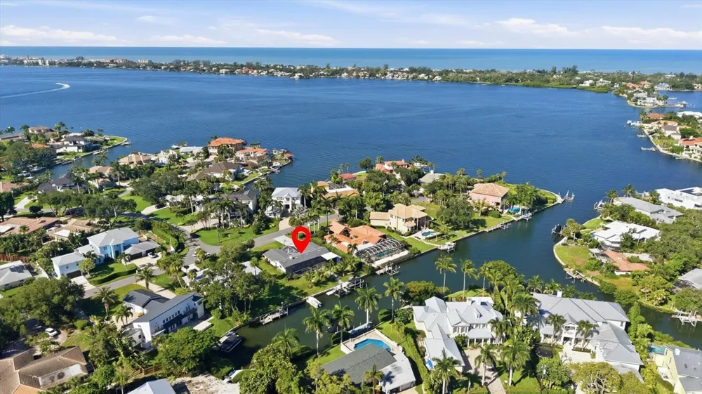 1761 SANDALWOOD DRIVE Sarasota, FL 34231
