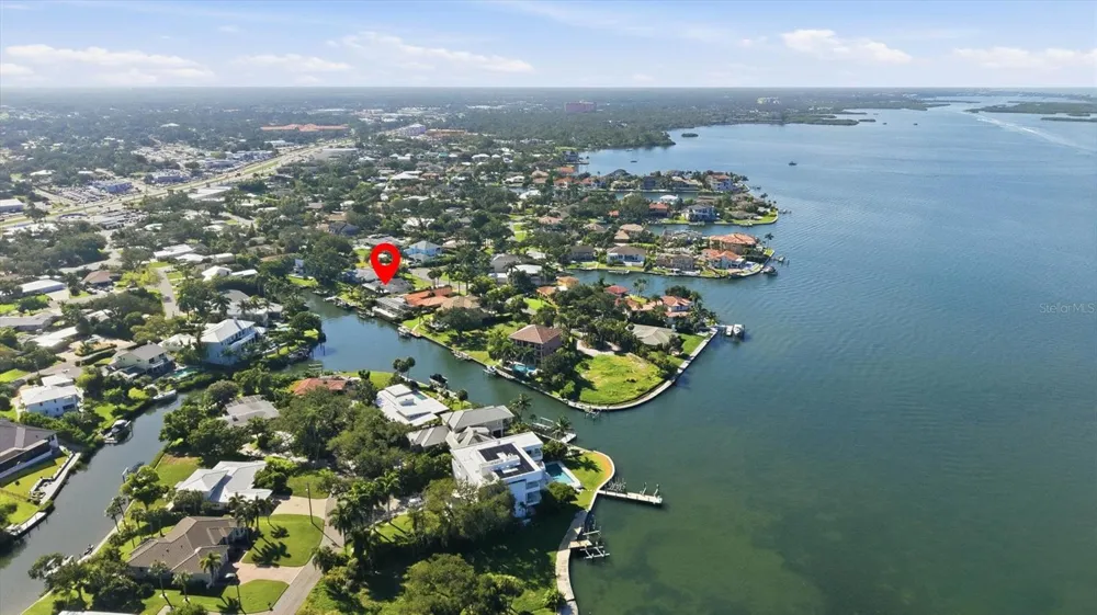 1761 SANDALWOOD DRIVE Sarasota, FL 34231
